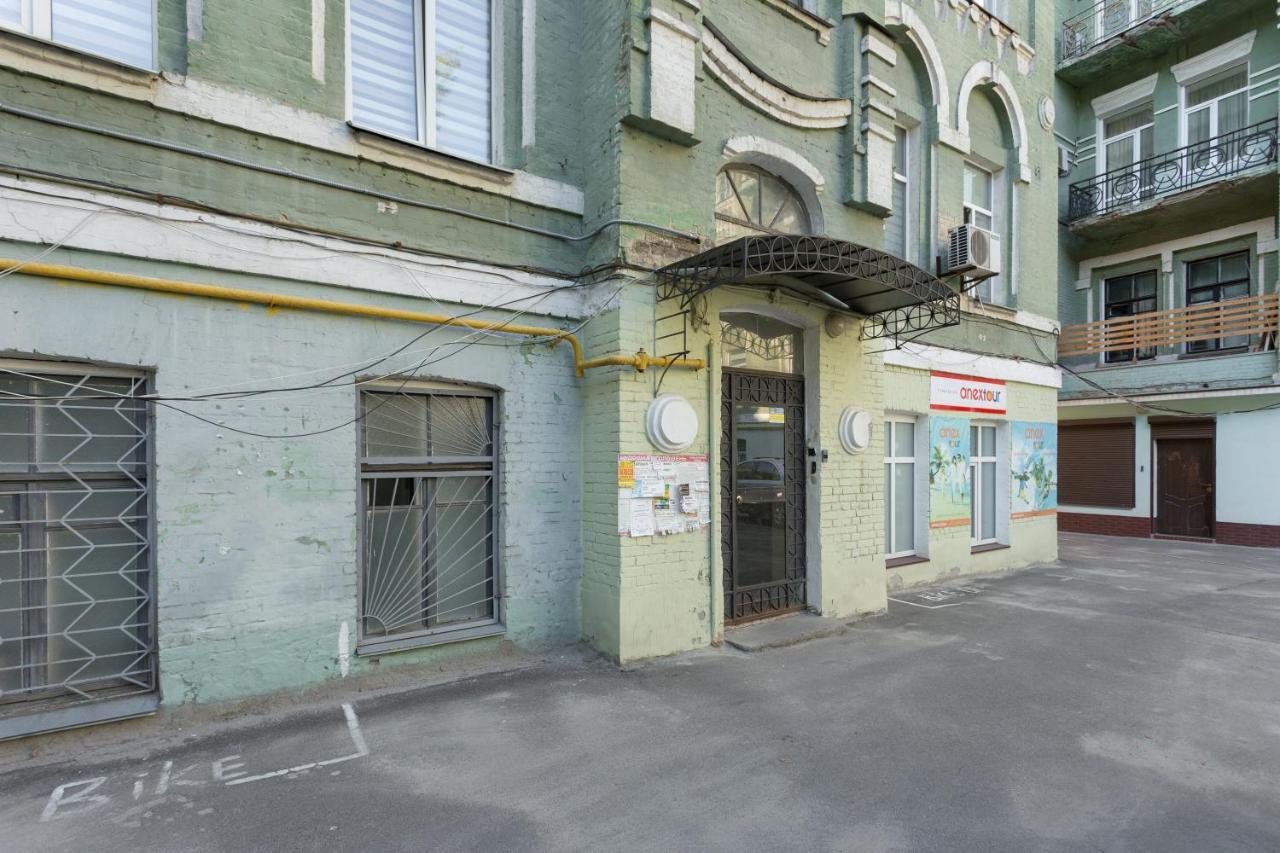 Central Area Apartments Kiev Bagian luar foto