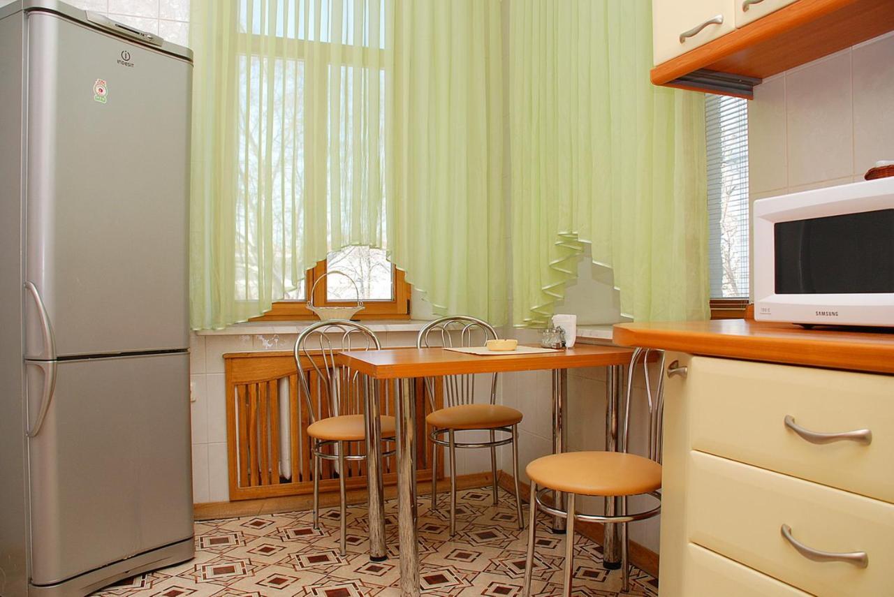 Central Area Apartments Kiev Bagian luar foto