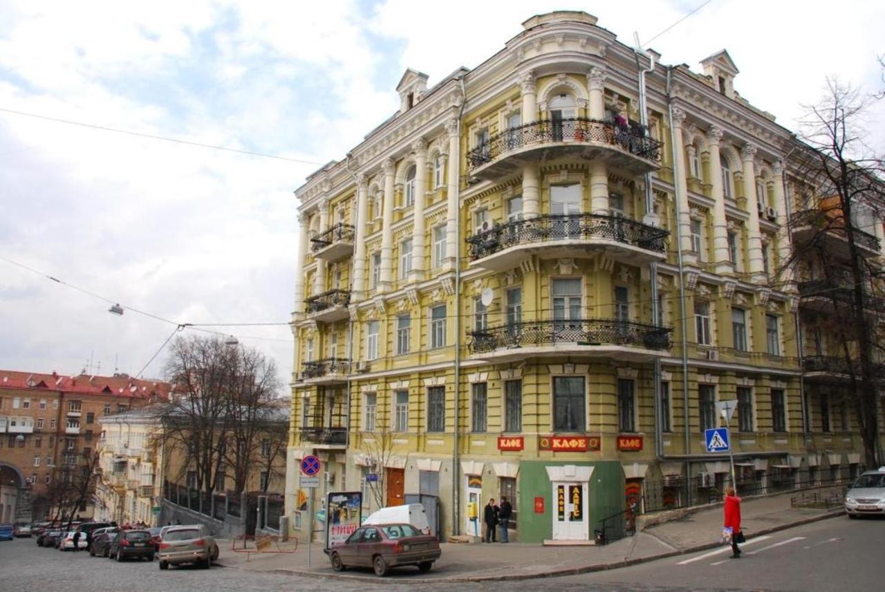 Central Area Apartments Kiev Bagian luar foto