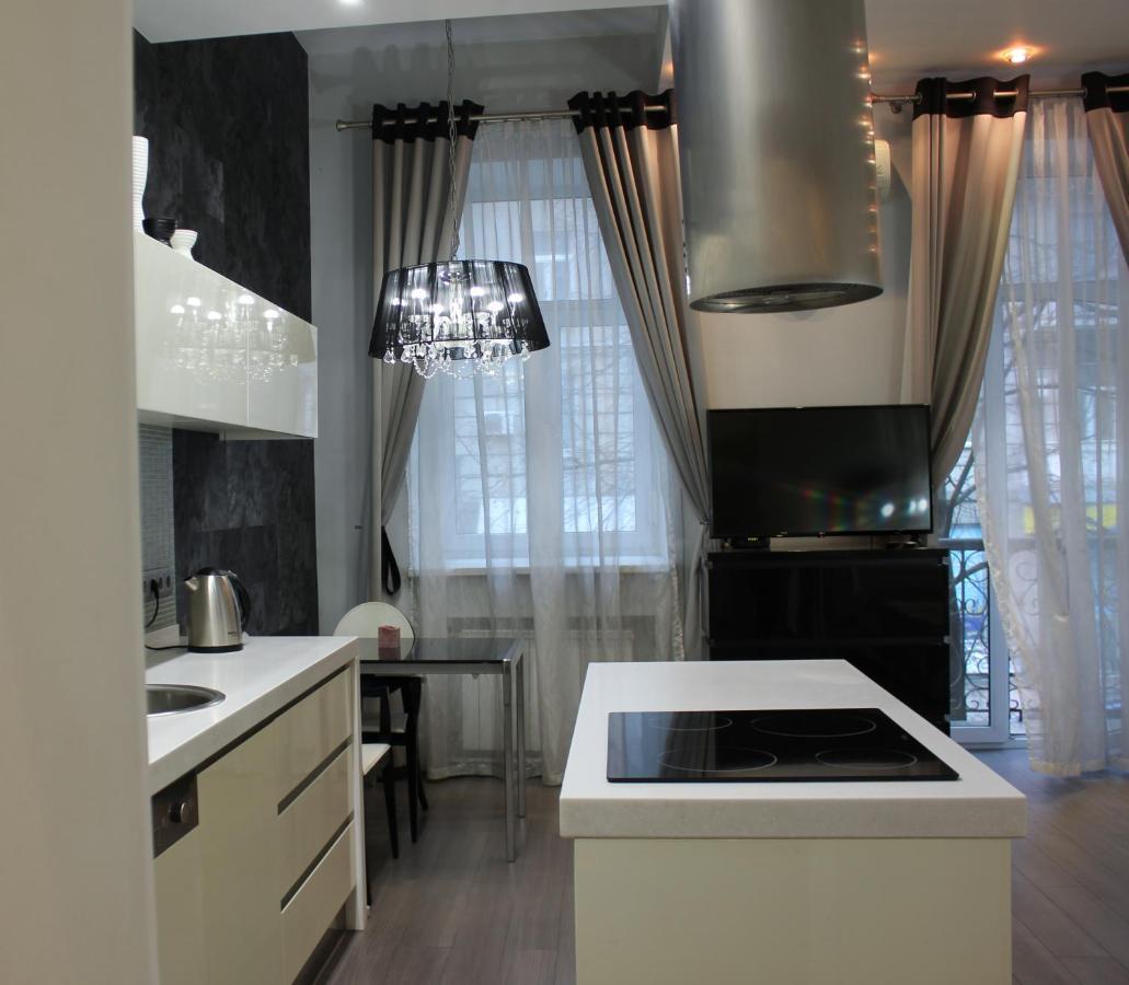 Central Area Apartments Kiev Bagian luar foto
