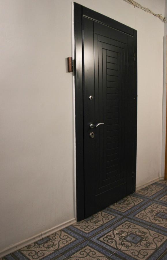Central Area Apartments Kiev Bagian luar foto
